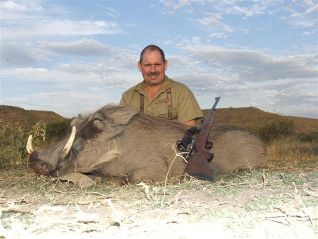 Mr John Murdoch And Warthog One Shot Kill With FN Mauser And Woodleigh 366 286gr Weldcore Protected Point Soft Nose Bullet